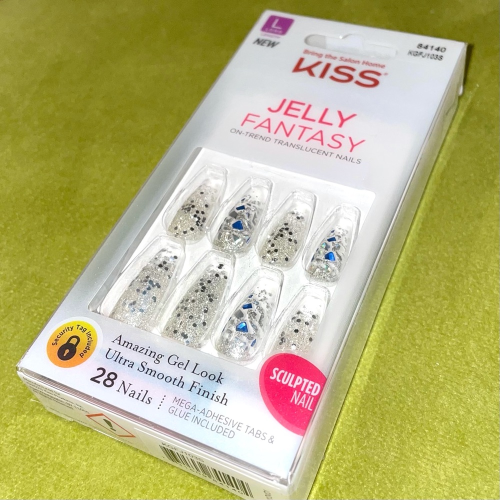 Glitter nails press on by KISS jelly fantasy gel